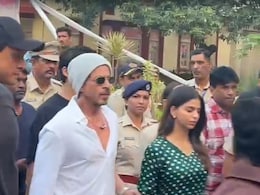Shah Rukh Khan Casts Vote In Mumbai Along With Family In Maharashtra Polls Shah Rukh Khan Casts Vote In Mumbai Along With Family In Maharashtra Polls
