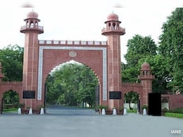 1877 से 2024 तक की कहानी : 7 पॉइंट्स में समझें अलीगढ़ मुस्लिम यूनिवर्सिटी वाला पूरा केस 1877 से 2024 तक की कहानी : 7 पॉइंट्स में समझें अलीगढ़ मुस्लिम यूनिवर्सिटी वाला पूरा केस