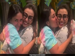 <i>K3G's</i> Poo X <i>Kuch Kuch Hota Hai's</i> Tina: Kareena Kapoor And Rani Mukerji's Reunion Breaks The Internet <i>K3G's</i> Poo X <i>Kuch Kuch Hota Hai's</i> Tina: Kareena Kapoor And Rani Mukerji's Reunion Breaks The Internet