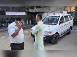 Kota News: कोटा में पटना के छात्र की संदिग्ध हाल में मौत, मां के साथ रहकर JEE की कर रहा था तैयारी Kota News: कोटा में पटना के छात्र की संदिग्ध हाल में मौत, मां के साथ रहकर JEE की कर रहा था तैयारी