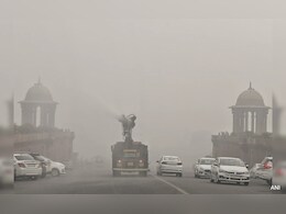 प्रदूषण पर दिल्ली सरकार को सुप्रीम कोर्ट की फटकार, पूछा- ट्रकों की एंट्री कैसे रोकी जा रही?