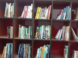 नक्सल प्रभावित इलाके में खुली लाइब्रेरी, पुस्तक दान करने वालों को मिलेगी ये खास चीज नक्सल प्रभावित इलाके में खुली लाइब्रेरी, पुस्तक दान करने वालों को मिलेगी ये खास चीज