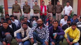 अजमेरः कांग्रेस पार्षद पति, शहर के नामचीन कारोबारी सहित 31 जुआरी गिरफ्तार, 13.95 लाख रुपए भी जब्त