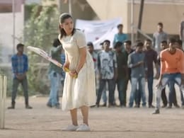 इस लड़की ने गली क्रिकेट में लगाए ऐसे चौके-छक्के, वीडियो देख भूल जाएंगे सचिन, विराट और रोहित की बल्लेबाजी