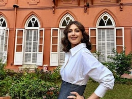 30 साल बाद कॉलेज की गलियों में पहुंचीं सोनाली बेंद्रे, फोटो देख फैन्स बोले आप तो अभी भी कॉलेज गर्ल लगती हैं 30 साल बाद कॉलेज की गलियों में पहुंचीं सोनाली बेंद्रे, फोटो देख फैन्स बोले आप तो अभी भी कॉलेज गर्ल लगती हैं