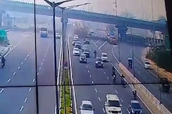 Car Crashes Into Multiple Vehicles In Gurugram, 2 Students Killed Car Crashes Into Multiple Vehicles In Gurugram, 2 Students Killed