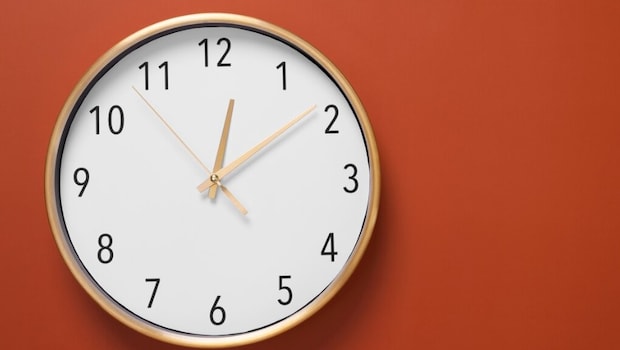 Top Deals On Wall Clocks From Amazon