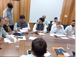 जिला कलेक्टर के पास दर्द बयां करने पहुंचे चार विधायक, कहा- कोई नहीं कर रहा हमारी कद्र जिला कलेक्टर के पास दर्द बयां करने पहुंचे चार विधायक, कहा- कोई नहीं कर रहा हमारी कद्र