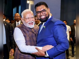 आप ग्लोबल लीडर्स के चैंपियन, आपने रोशनी दिखाई... : गुयाना के राष्ट्रपति ने की PM मोदी की तारीफ आप ग्लोबल लीडर्स के चैंपियन, आपने रोशनी दिखाई... : गुयाना के राष्ट्रपति ने की PM मोदी की तारीफ