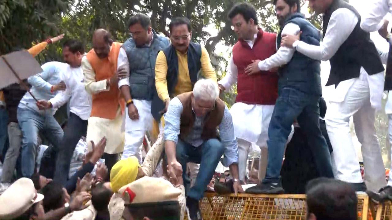 BJP, With Kailash Gahlot At Fore, Launches 'Sheeshmahal' Protest Against AAP
