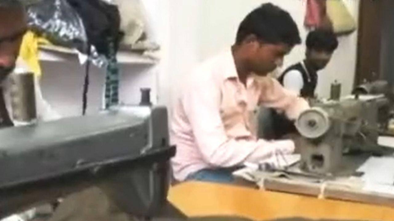 Men Shouldn't Tailor Women's Clothes Or Cut Their Hair: UP Women's Body