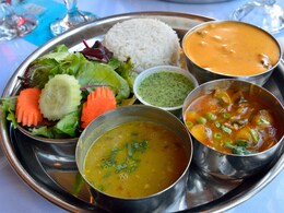 Vegetarian And Non-Vegetarian Home-Cooked Meals Become Costlier In October: Report Vegetarian And Non-Vegetarian Home-Cooked Meals Become Costlier In October: Report