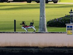 Robot Dogs, Armed Guards: Donald Trump's Estate Turns Fortress After Fresh Threat