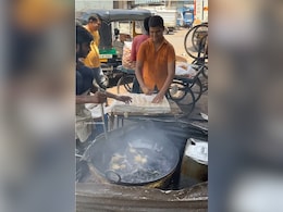 Viral: Internet Impressed By 14-Year-Old Boy Making Golgappa "Faster Than A Machine"