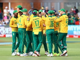 PAK vs SA: 18 साल के अफ्रीकी तेज गेंदबाज के बाजुओं में दम देखकर विश्व क्रिकेट हैरान, पाकिस्तान के खिलाफ इतनी तेज गेंद डालकर चौंकाया PAK vs SA: 18 साल के अफ्रीकी तेज गेंदबाज के बाजुओं में दम देखकर विश्व क्रिकेट हैरान, पाकिस्तान के खिलाफ इतनी तेज गेंद डालकर चौंकाया