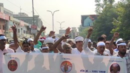 नरेश मीणा की रिहाई के लिए सिर पर कफ़न बांध कर सीकर में प्रदर्शन, जुटे सैंकड़ों लोग&nbsp;
