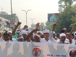 नरेश मीणा की रिहाई के लिए सिर पर कफ़न बांध कर सीकर में प्रदर्शन, जुटे सैंकड़ों लोग 