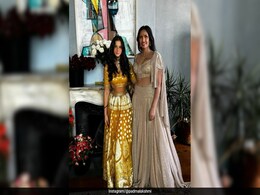 Padma Lakshmi And Daughter Krishna's Festivities Were Complete In Gleaming Gold Tarun Tahiliani <i>Lehengas</i> Padma Lakshmi And Daughter Krishna's Festivities Were Complete In Gleaming Gold Tarun Tahiliani <i>Lehengas</i>