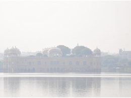 Rajasthan Weather: राजस्थान में कड़ाके की ठंड, भीलवाड़ा और चूरू में 10 डिग्री के नीचे पारा, कई जिलों में छाया घना कोहरा