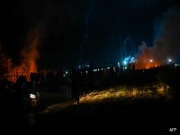 Imran Khan Supporters Clash With Cops, Face Tear Gas On Way To Islamabad Imran Khan Supporters Clash With Cops, Face Tear Gas On Way To Islamabad