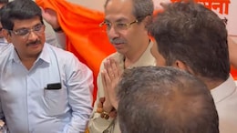 निकालाआधी भाजपला दे धक्का! उद्धव ठाकरेंची माहिमधील खेळी उघड; बडा नेता फोडला