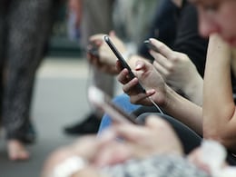 Australia's Social Media Ban Gets Support From Senate Committee Australia's Social Media Ban Gets Support From Senate Committee
