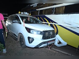 बलौदाबाजार में मंत्री के काफिले की गाड़ी को बस ने मारी टक्कर, पुलिस जांच में जुटी बलौदाबाजार में मंत्री के काफिले की गाड़ी को बस ने मारी टक्कर, पुलिस जांच में जुटी