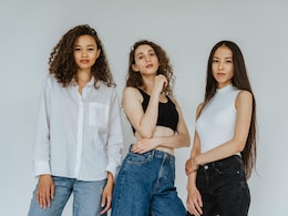 इन ट्रेंडी स्टाइलिश टॉप्स के साथ दिखें अट्रैक्टिव और बचाएं पैसे! मात्र 300 रुपए से शुरू है कीमत