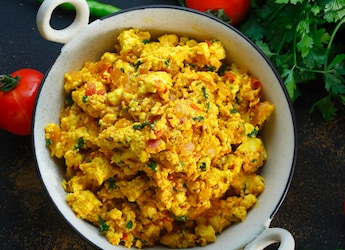 Enjoy Paneer Bhurji With A South Indian Twist. Try This Podi Paneer Bhurji Recipe Today