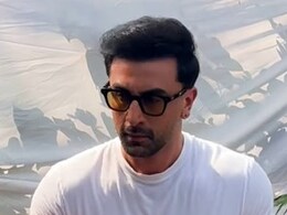 रणबीर कपूर ने बताया कैसी होती थीं दादा राज कपूर की होली की पार्टी, आखिर क्यों बंद करना पड़ा बॉलीवुड का सबसे बड़ा जश्न रणबीर कपूर ने बताया कैसी होती थीं दादा राज कपूर की होली की पार्टी, आखिर क्यों बंद करना पड़ा बॉलीवुड का सबसे बड़ा जश्न