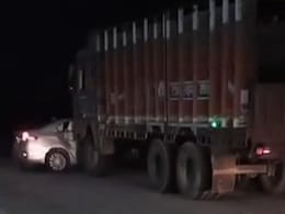 Bundi Accident Video: टक्कर के बाद एक KM तक कार को घसीटते रहा ट्रक, अंदर बैठे थे 4 लोग, वीडियो वायरल Bundi Accident Video: टक्कर के बाद एक KM तक कार को घसीटते रहा ट्रक, अंदर बैठे थे 4 लोग, वीडियो वायरल