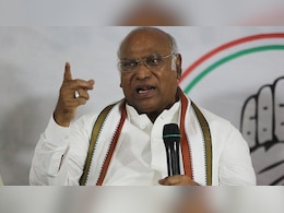 खरगे ने RSS-भाजपा की तुलना जहर से की, कहा- ‘जहरीले सांप’ को मार देना चाहिए खरगे ने RSS-भाजपा की तुलना जहर से की, कहा- ‘जहरीले सांप’ को मार देना चाहिए