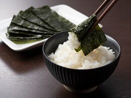 4 Powerful Reasons To Add Seaweed To Your Meals (And How To Make It Delicious) 4 Powerful Reasons To Add Seaweed To Your Meals (And How To Make It Delicious)