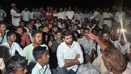 "अभी हम 500-600 लोग ही हैं, सुबह 10 हजार हो जाएंगे, सभी को गिरफ्तार करो", रविंद्र भाटी की पुलिस से नोकझोंक