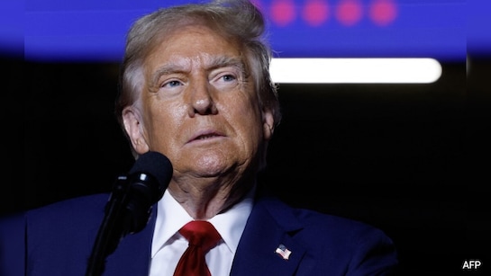 Trump Suggests UK Calls In Military To Help With Migrant Returns