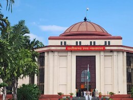 CG: आरक्षक भर्ती पर छत्तीसगढ़ हाईकोर्ट ने लगाई रोक, इसलिए लिया ये फैसला  CG: आरक्षक भर्ती पर छत्तीसगढ़ हाईकोर्ट ने लगाई रोक, इसलिए लिया ये फैसला