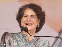 प्रियांका गांधींच्या रॅलीत तुफान राडा! काँग्रेस- भाजप कार्यकर्ते भिडले; राजकारण का तापलं? प्रियांका गांधींच्या रॅलीत तुफान राडा! काँग्रेस- भाजप कार्यकर्ते भिडले; राजकारण का तापलं?