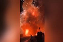 Pregnant Woman Has Narrow Escape As Oxygen Cylinder In Ambulance Explodes Pregnant Woman Has Narrow Escape As Oxygen Cylinder In Ambulance Explodes