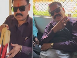 मुंबई लोकल में नहीं मिली सीट, तो शख्स ने बैठने के लिए किया धांसू जुगाड़, यूजर्स बोले- ये सीट दूसरों से ज्यादा आरामदायक है मुंबई लोकल में नहीं मिली सीट, तो शख्स ने बैठने के लिए किया धांसू जुगाड़, यूजर्स बोले- ये सीट दूसरों से ज्यादा आरामदायक है