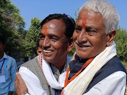 Dausa By Election Result 2024: दौसा में मतगणना के बीच डीसी बैरवा से गले मिलते नजर आए जगमोहन मीणा, वायरल हो रही तस्वीर Dausa By Election Result 2024: दौसा में मतगणना के बीच डीसी बैरवा से गले मिलते नजर आए जगमोहन मीणा, वायरल हो रही तस्वीर