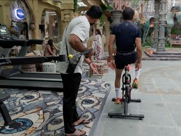बिग बॉस 18 में उड़ीं नियमों की धज्जियां, प्रॉपर्टी को किया गया बर्बाद! बिग बॉस 18 में उड़ीं नियमों की धज्जियां, प्रॉपर्टी को किया गया बर्बाद!