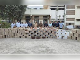 'पुष्पा' स्टाईल दारू तस्करीचा डाव पोलिसांनी उधळला, कंटेनरसह 42 लाखांची दारू जप्त