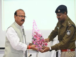 सीधी में बहेगी विकास की गंगा! NDTV से प्रभारी मंत्री ने रेल लाइन, पर्यटन, रोजगार जैसे मुद्दे पर की बात सीधी में बहेगी विकास की गंगा! NDTV से प्रभारी मंत्री ने रेल लाइन, पर्यटन, रोजगार जैसे मुद्दे पर की बात