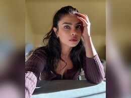 Priyanka Chopra Is Not A Fan Of "Working Saturdays." Here's Proof Priyanka Chopra Is Not A Fan Of "Working Saturdays." Here's Proof