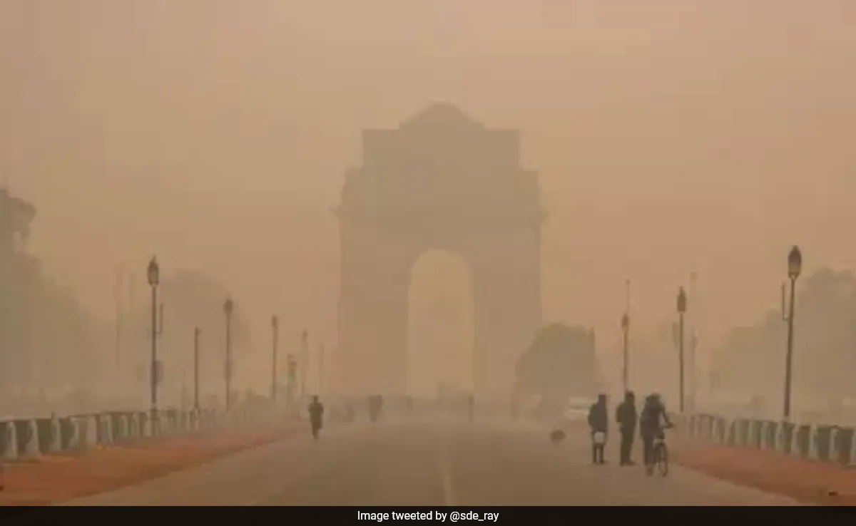 'Choking Death Trap': Historian William Dalrymple As Delhi's AQI Nears 500