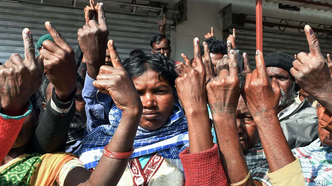 Jharkhand Exit Polls: Analysts Divided On JMM Comeback
