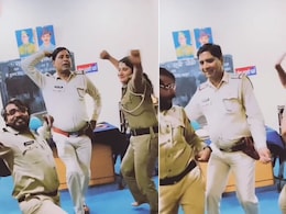 दरोगा जी ने थाने में सिपाहियों संग लगाए ठुमके, वीडियो देख बोले लोग- ड्यूटी अपनी जगह, मौज मस्ती नहीं रुकनी चाहिए दरोगा जी ने थाने में सिपाहियों संग लगाए ठुमके, वीडियो देख बोले लोग- ड्यूटी अपनी जगह, मौज मस्ती नहीं रुकनी चाहिए