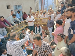 टोंक के बाद अब जहाजपुर में भी बिगड़ा माहौल, मस्जिद की ओर बढ़ रही भीड़ पर लाठीचार्ज, बाजार बंद, 5 लोग हिरासत में