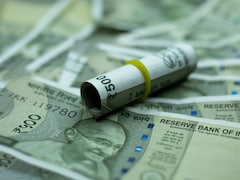 रुपया शुरुआती कारोबार में सर्वकालिक निचले स्तर 84.87 प्रति डॉलर पर