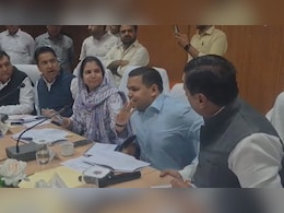 Video: कांग्रेस सांसद राहुल कस्वां और भाजपा विधायक हरलाल सहारण के बीच तीखी बहस, कलक्टर ने किया बीच-बचाव